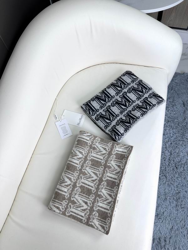 Max Mara 30X180cm E08